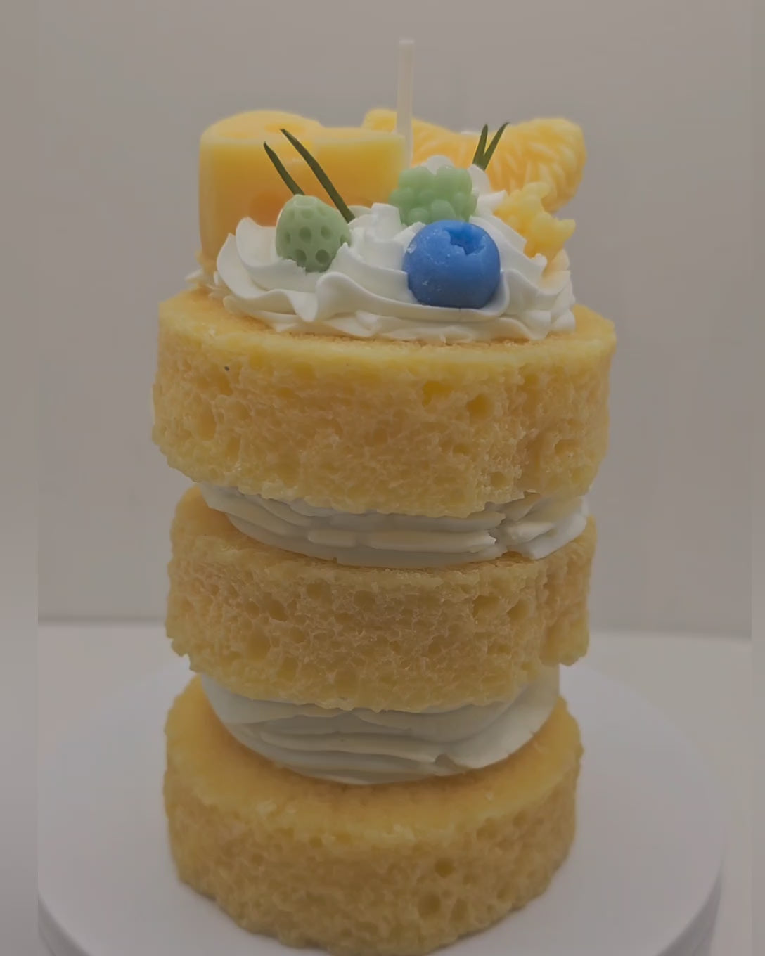 Lemon Pound Cake Candle video – realistic dessert candle for Parisian patisserie and dopamine decor styling